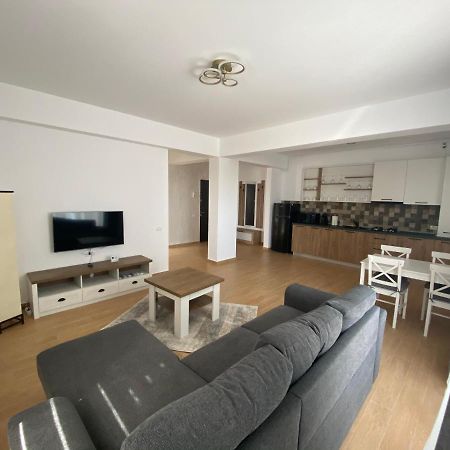 Costin Apartments C&C Residence 2 Năvodari Esterno foto